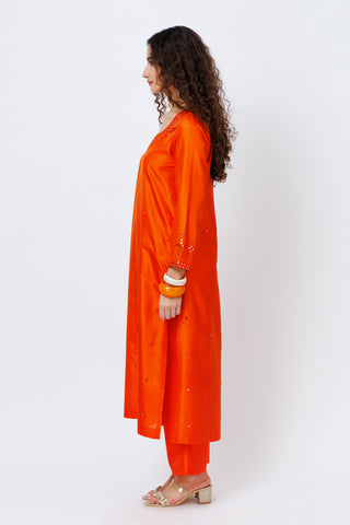 Kesar Mirror