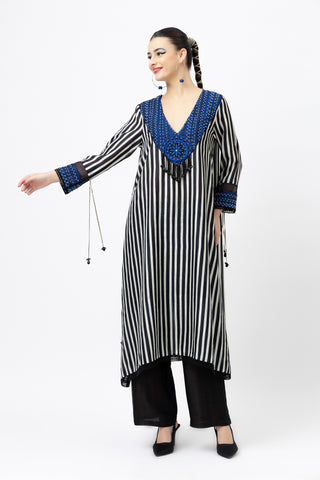 Bela Linear Blue