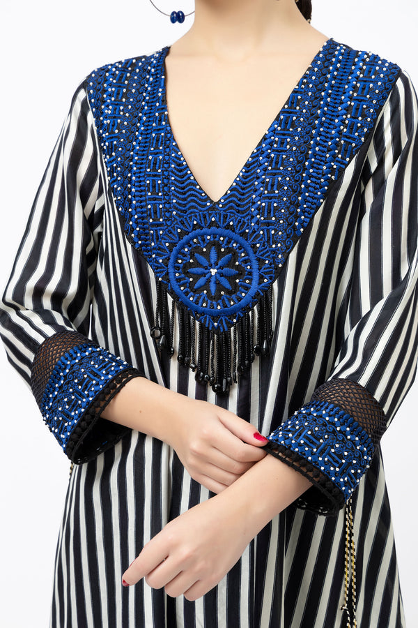 Bela Linear Blue