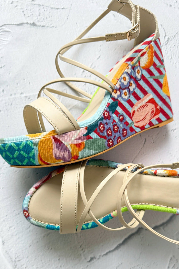 Holland Wedges